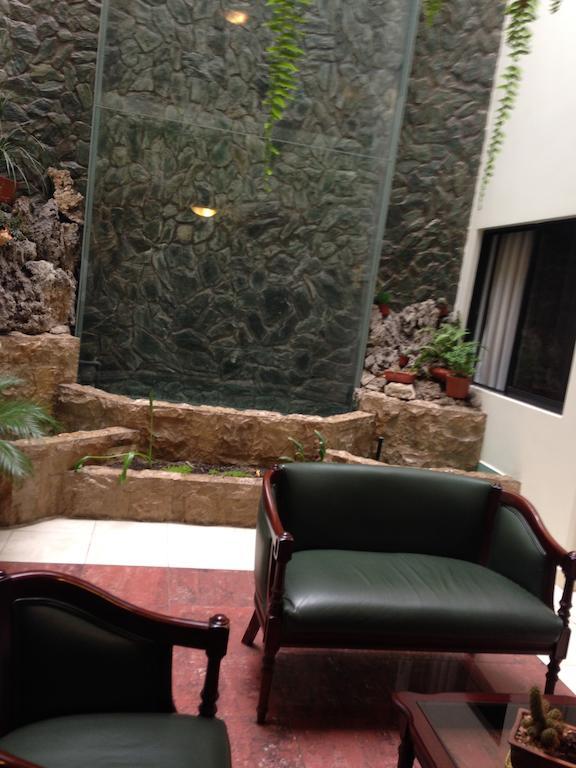 Hotel Yanuncay Куенка Екстериор снимка