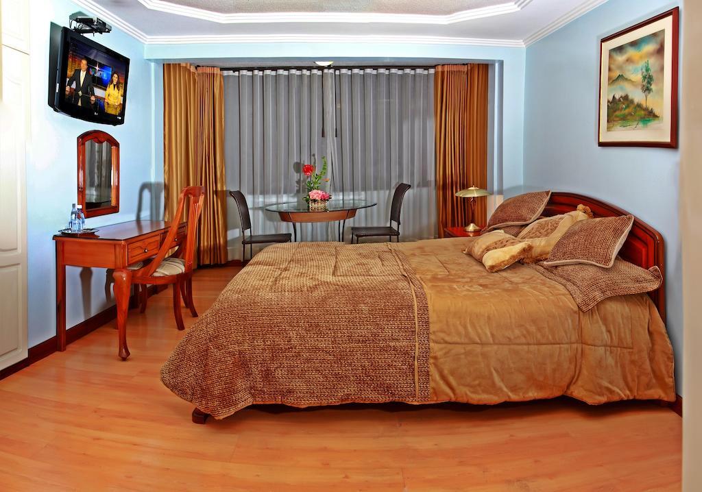 Hotel Yanuncay Куенка Екстериор снимка