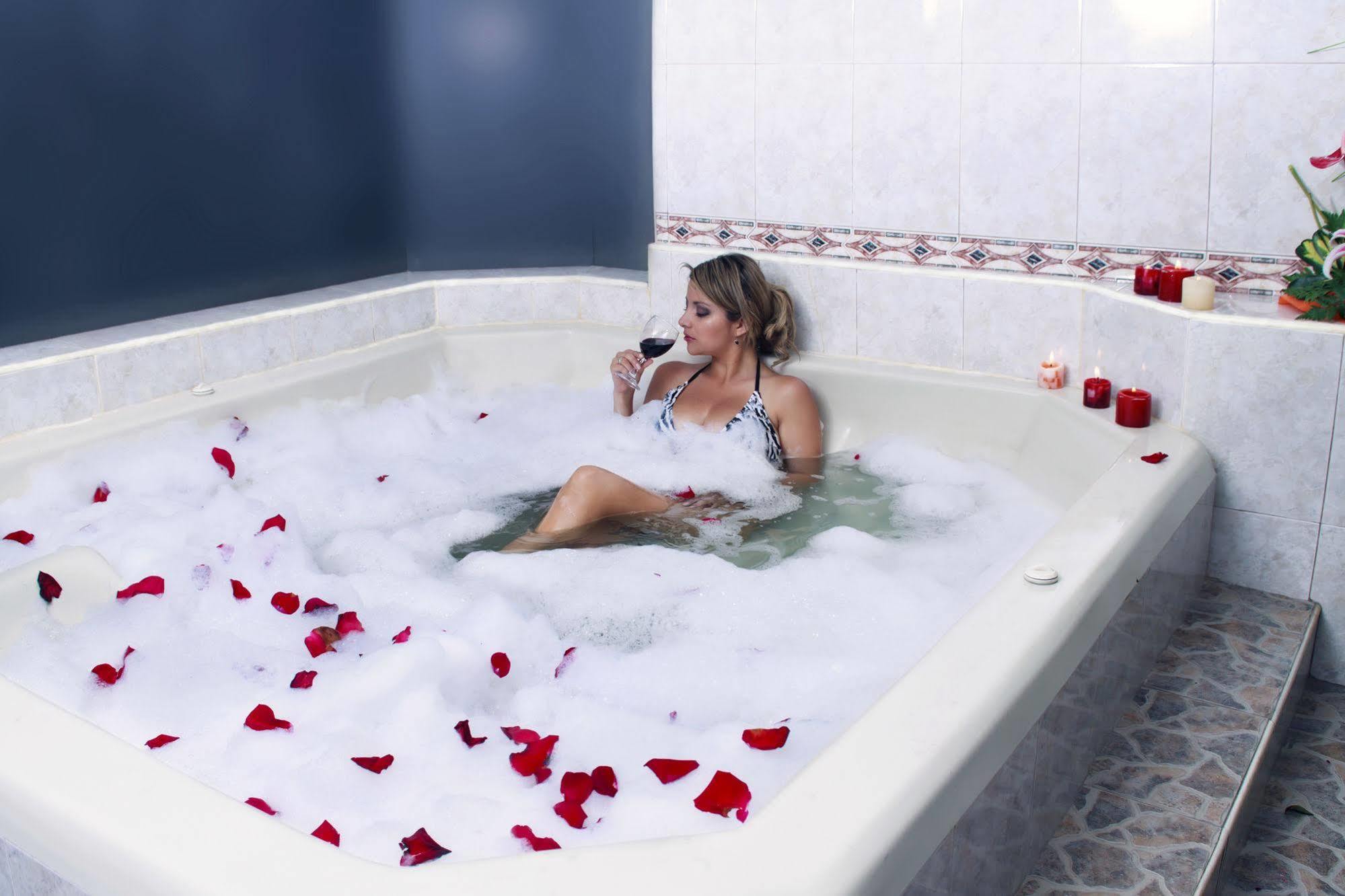 Hotel Yanuncay Куенка Екстериор снимка
